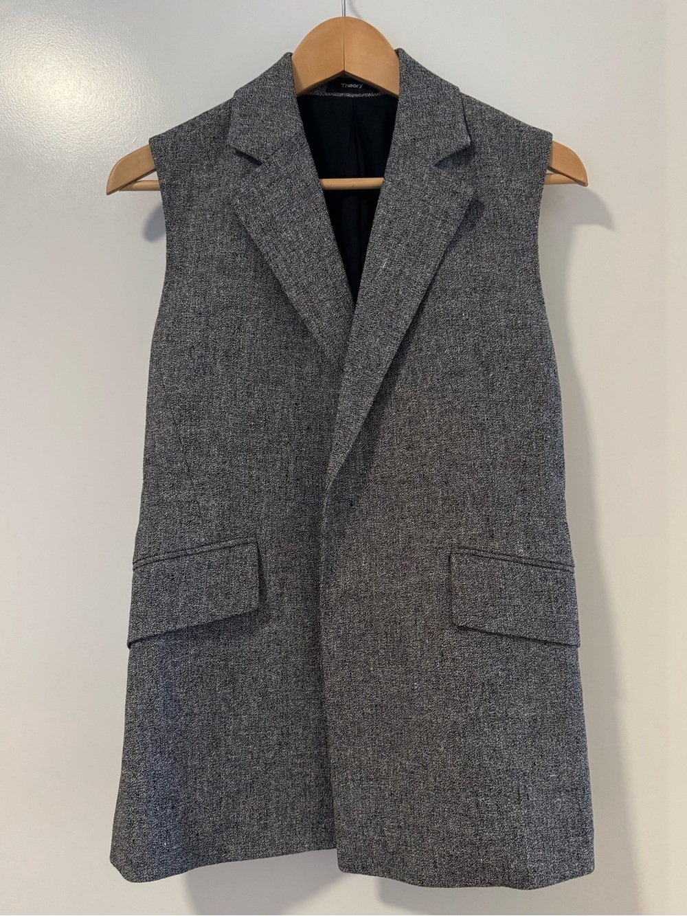 Theory Size 6 Grey Linen Blend Long Sleeveless Blazer Vest
